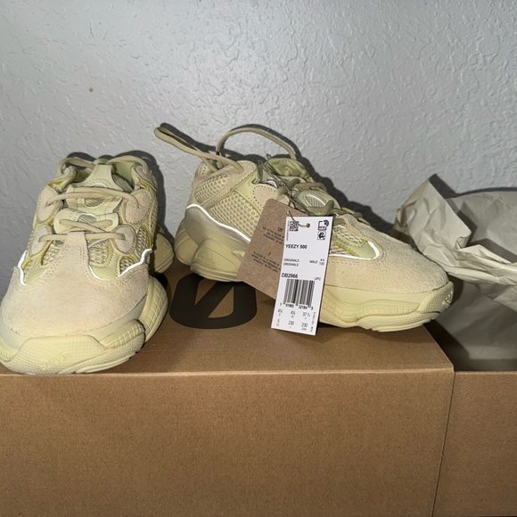 Adidas Yeezy 500 Colour: SUPERMOON YELLOW Size